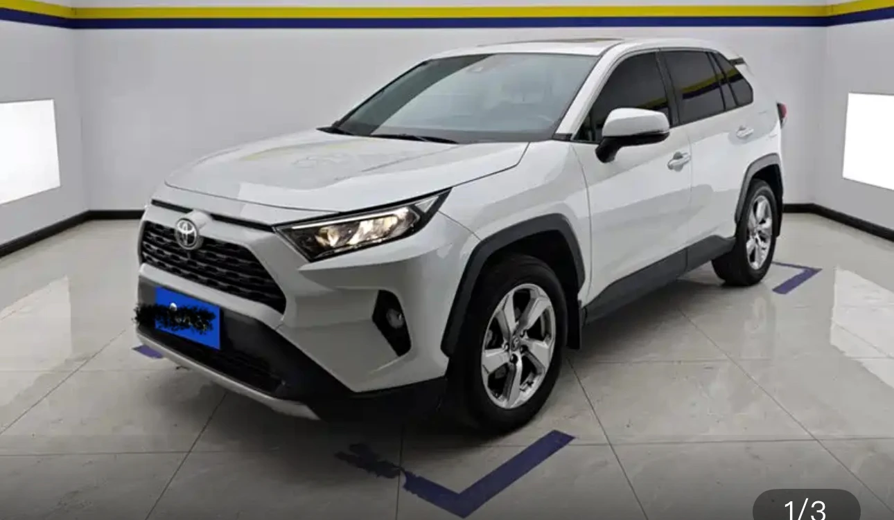 Toyota RAV4 2.0L CVT (Style Plus Trim)