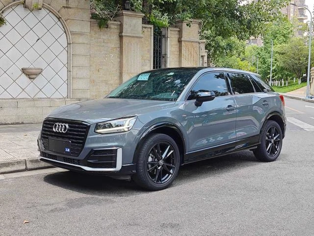 Audi Q2L 35TFSI Fashion Dynamic