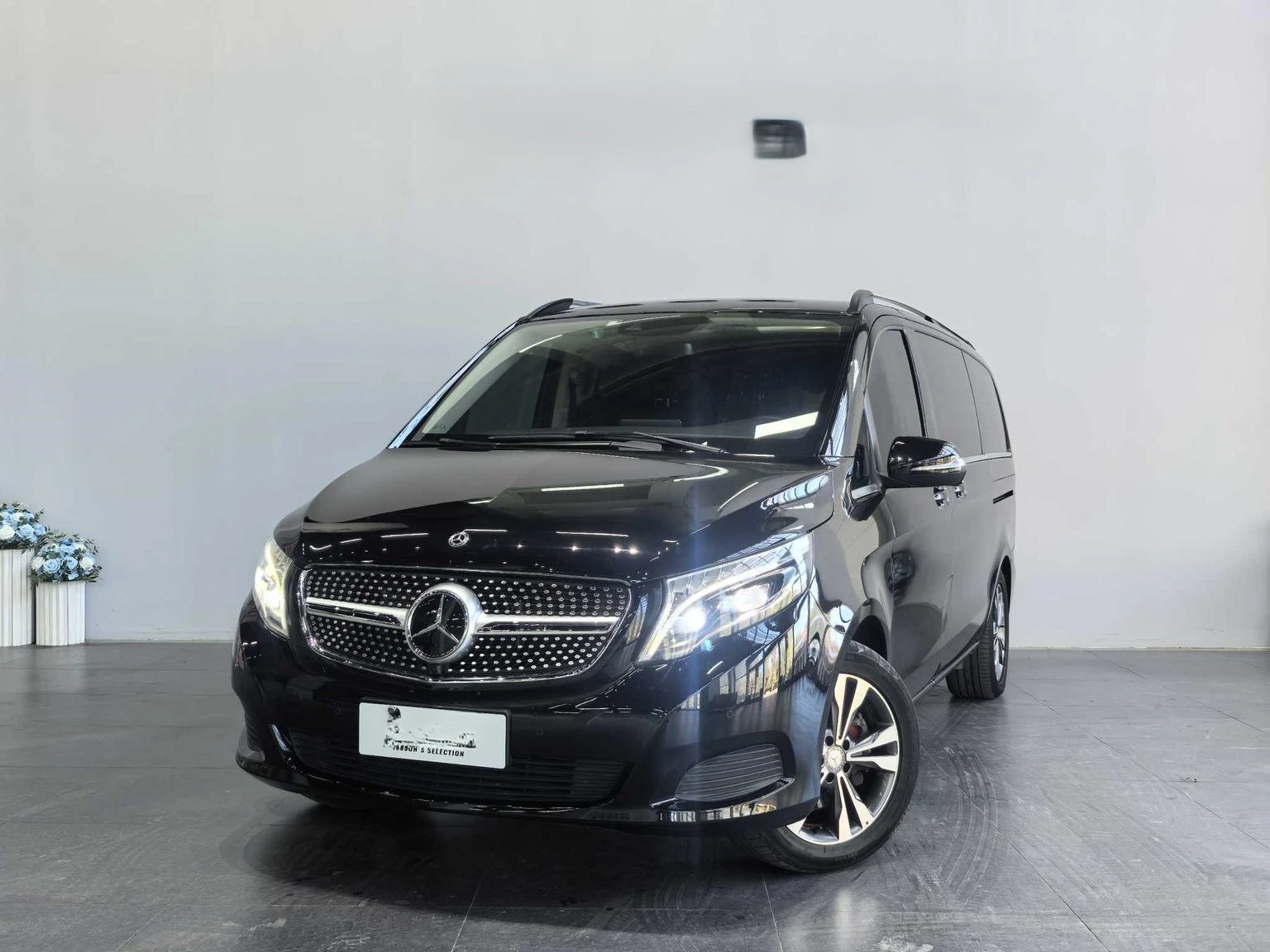 Mercedes-Benz V260 Pilot Edition