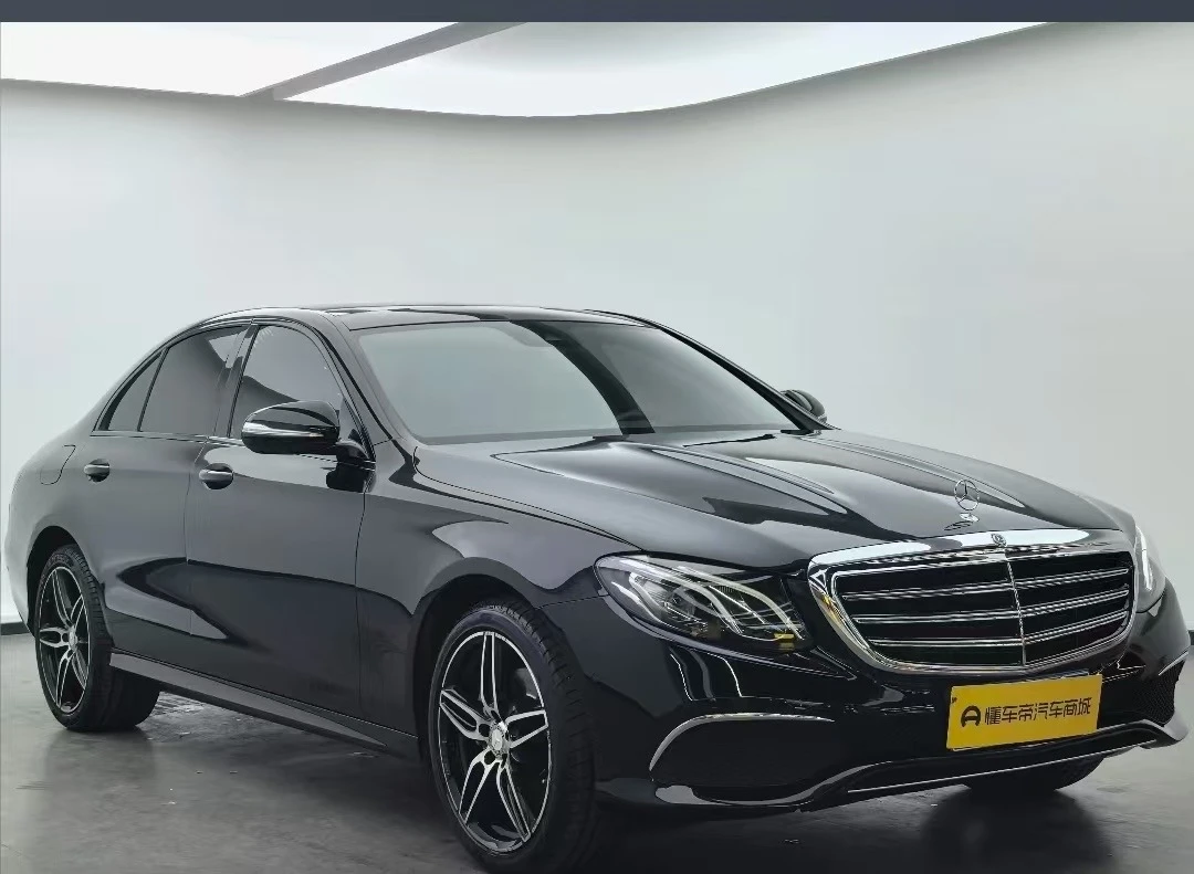 Mercedes-Benz E200