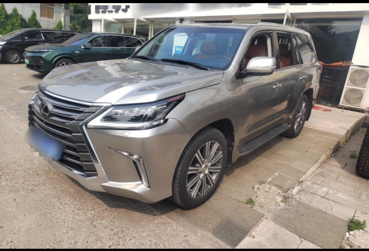 Lexus LX570 AWD