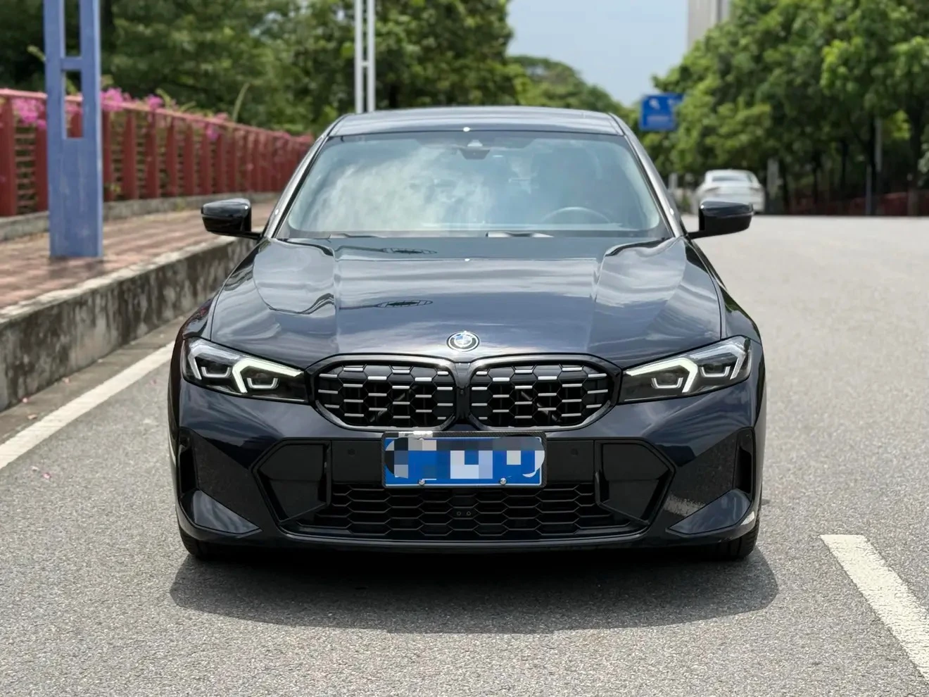 BMW 3 Series 325Li M Sport Package - exterior