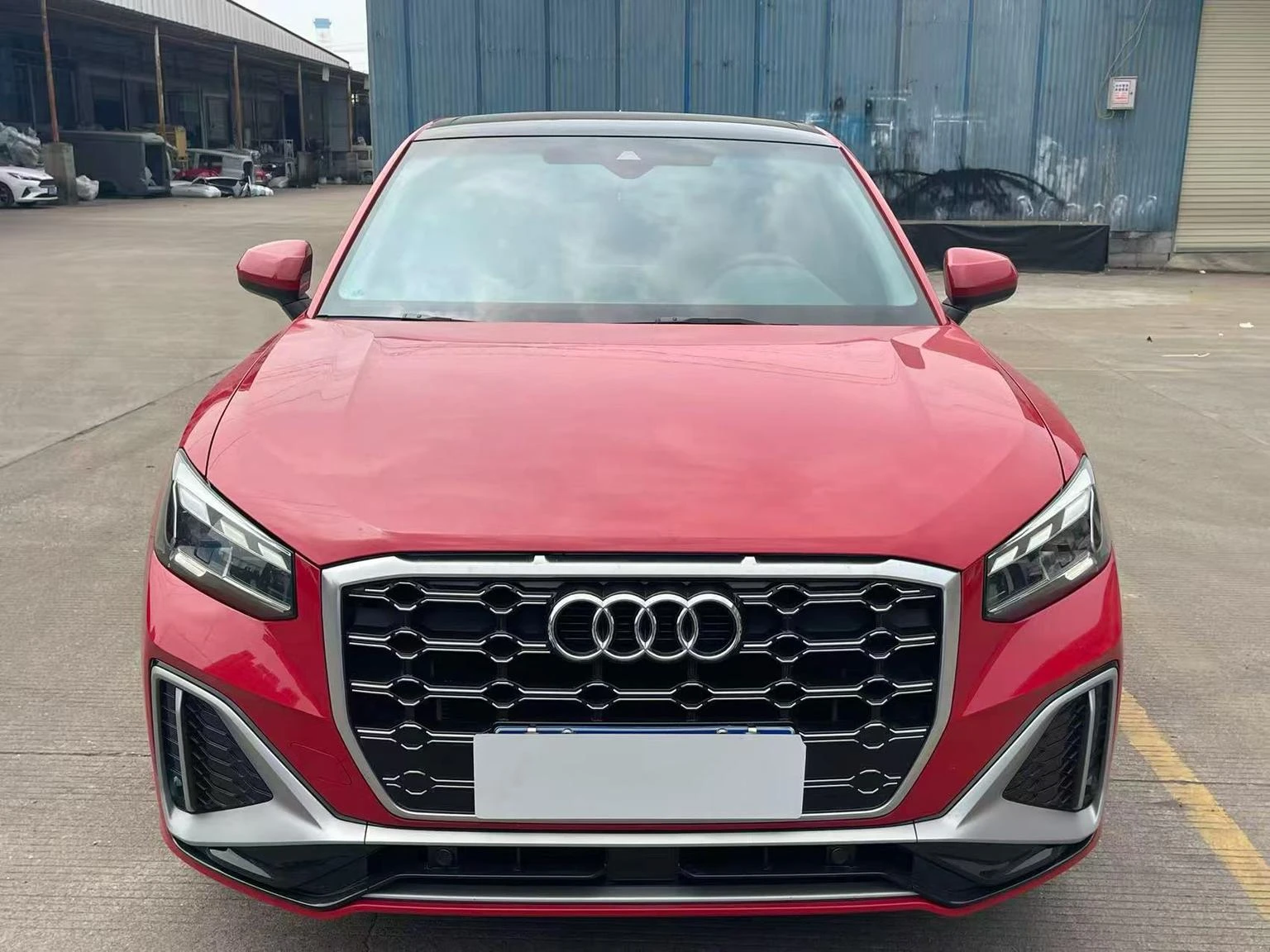 Audi Q2L 35 TFSI Progressive Dynamic - exterior