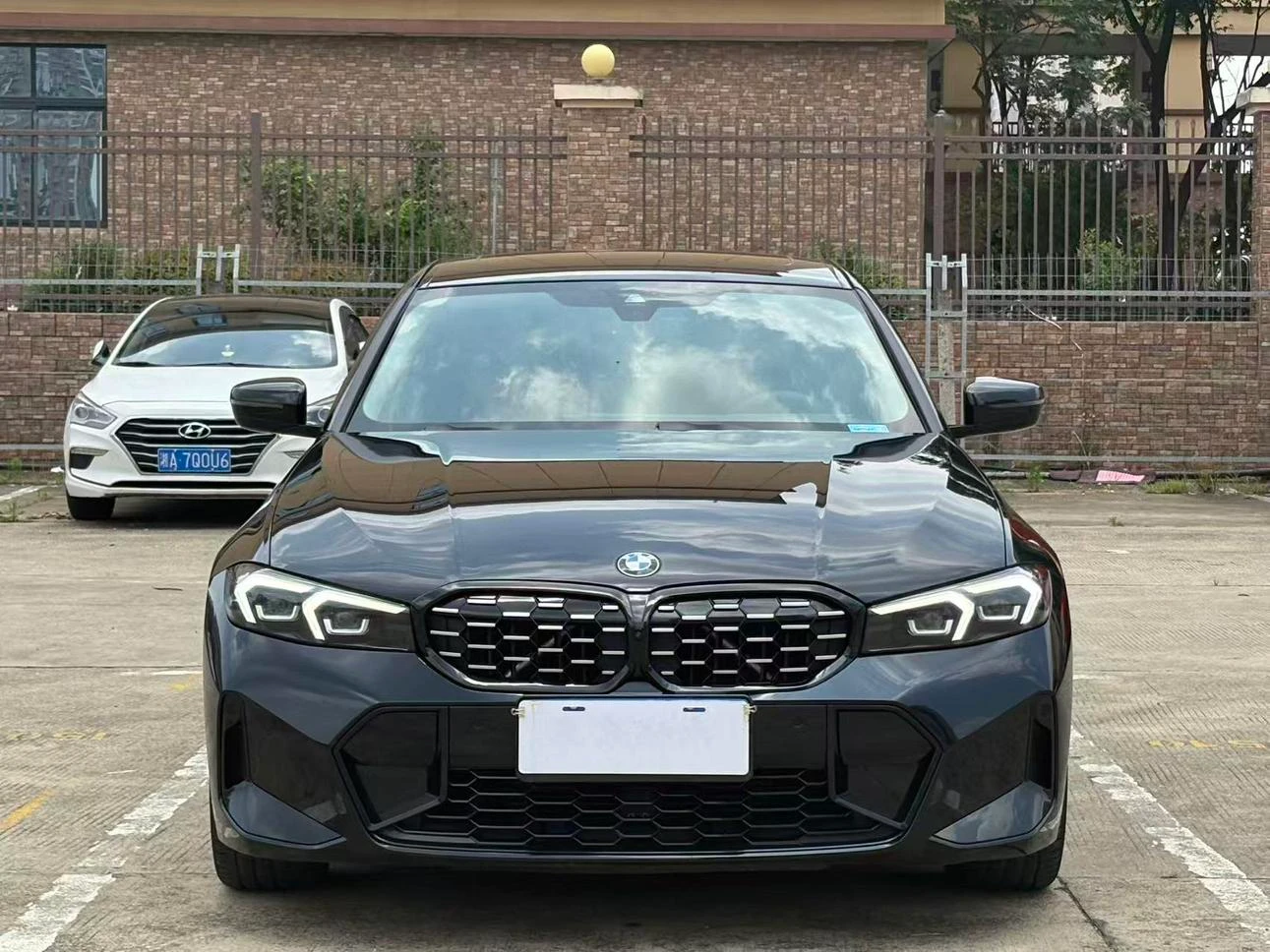 BMW 3 Series 325Li M Sport Shadow Edition - exterior
