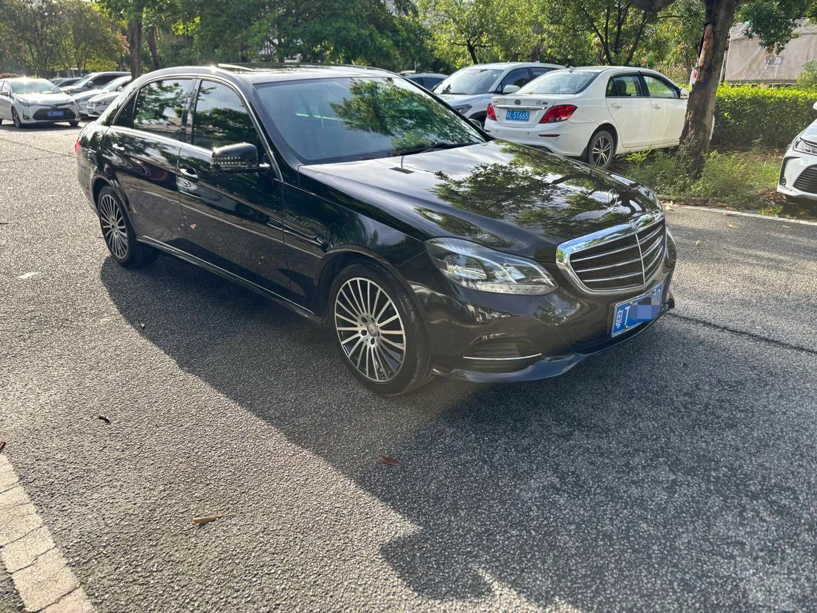 Mercedes-Benz E200 L - exterior