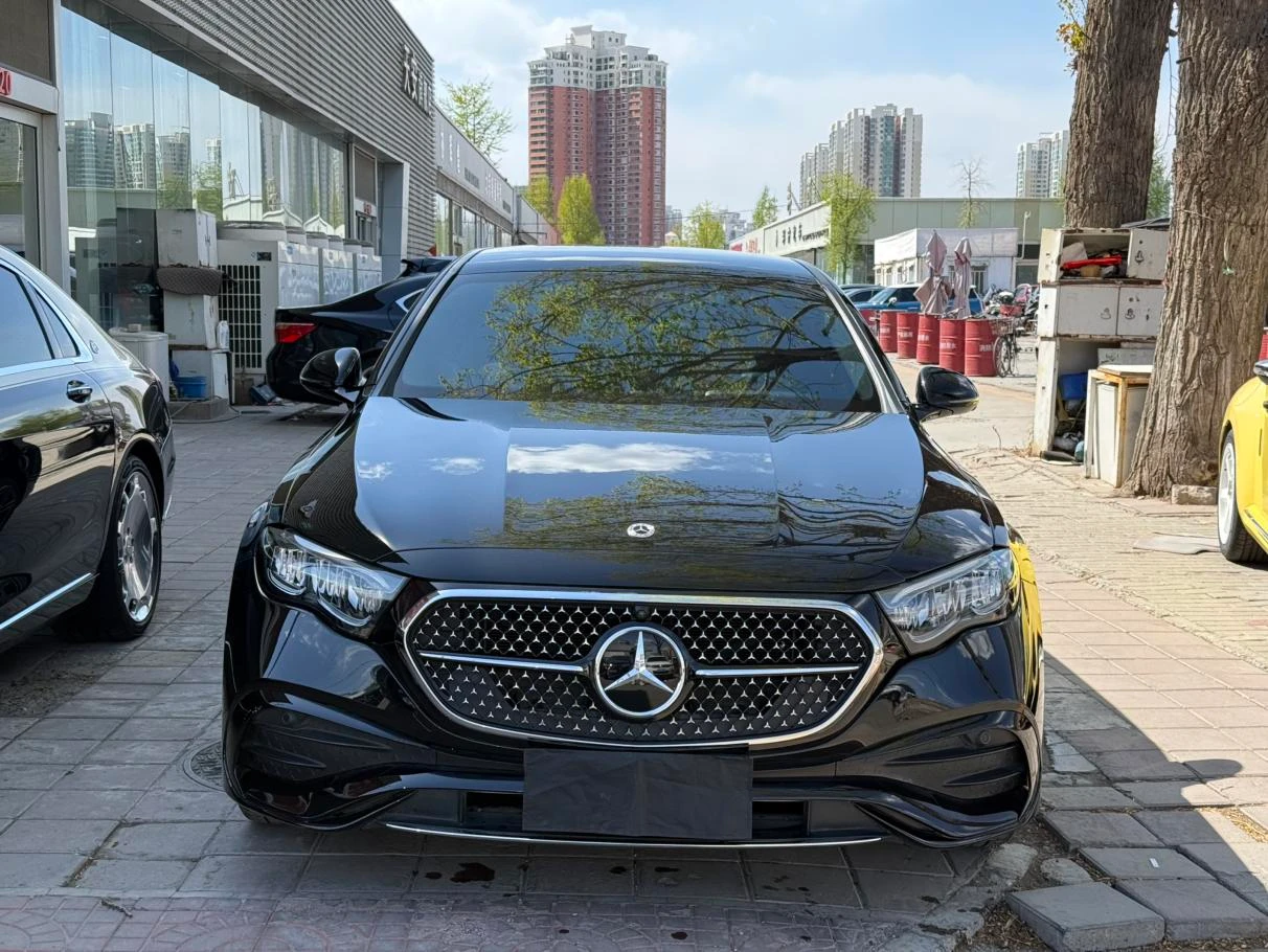 Mercedes-Benz E-Class E300L Sport Edition - exterior