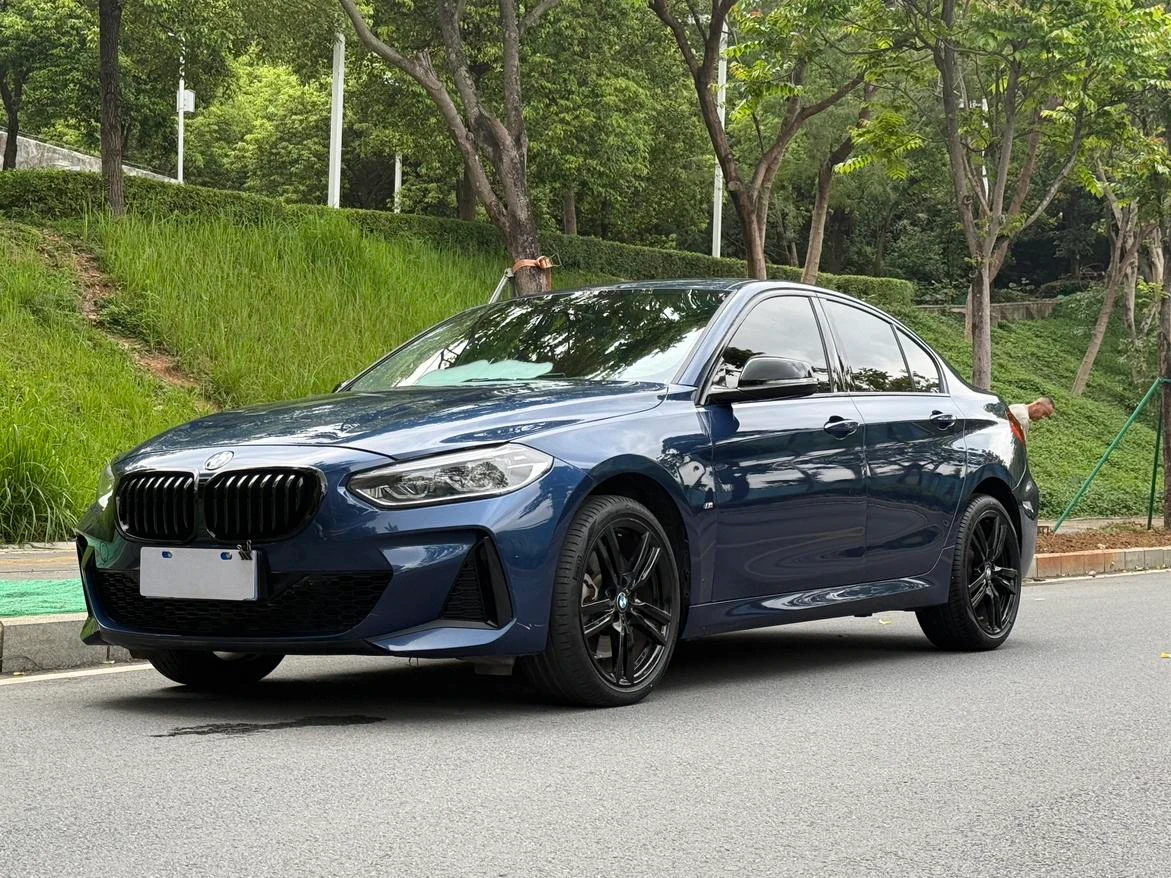 BMW 1 Series 125i M Sport Shadow Edition - exterior