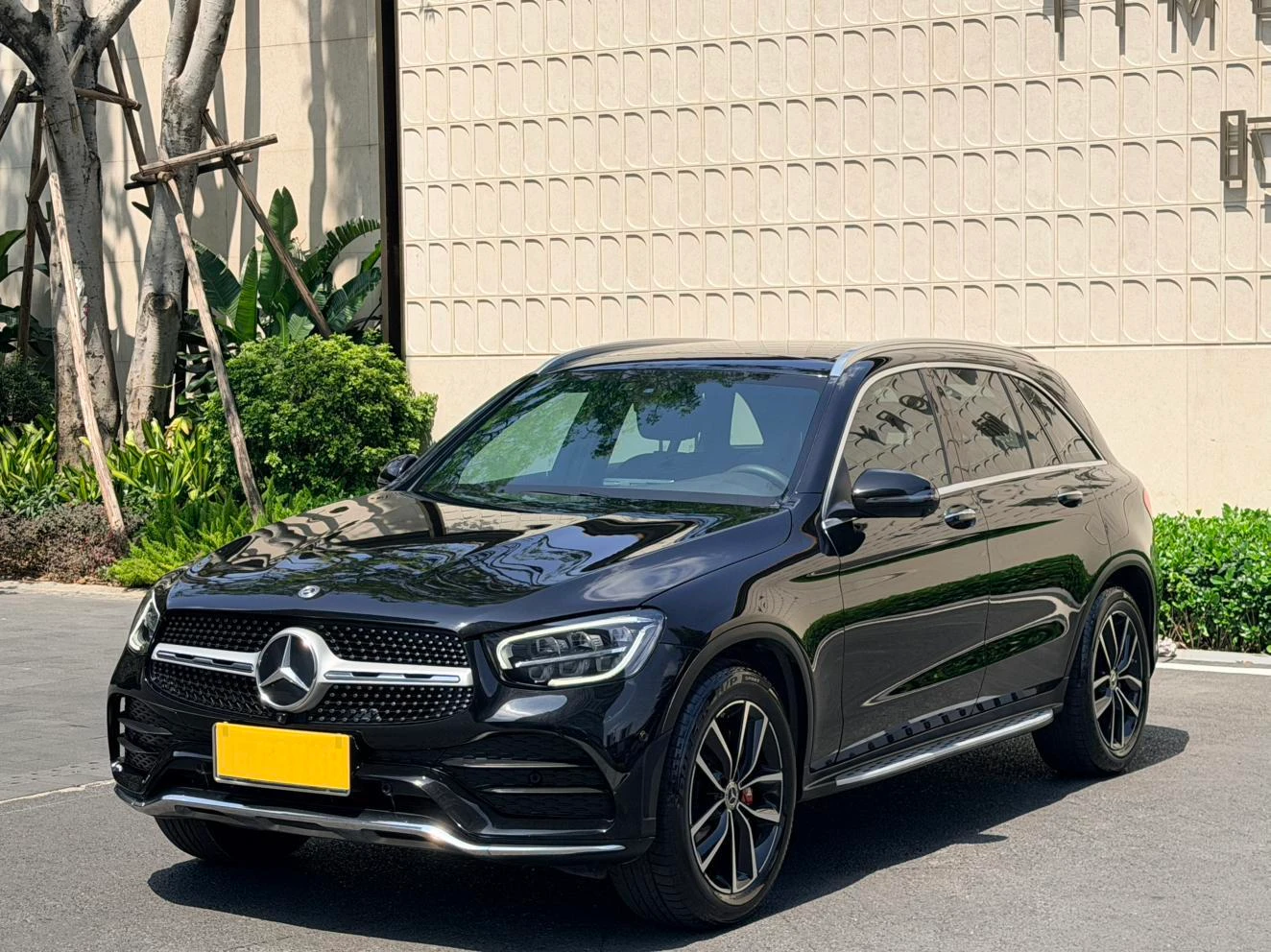 Mercedes-Benz GLC-Class GLC260 L 4MATIC Dynamic Edition