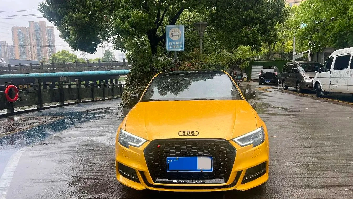 Audi S3 2.0T Limousine - exterior