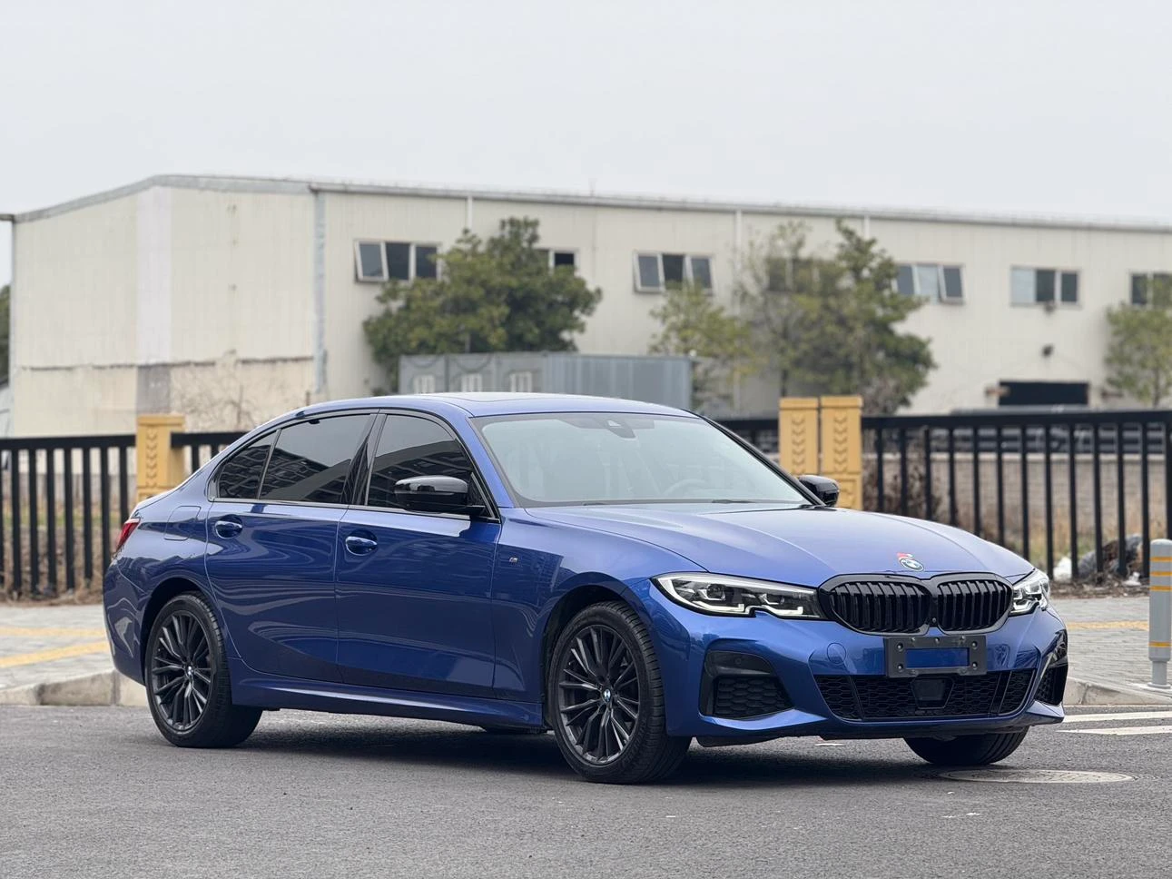 BMW 3 Series 330Li xDrive M Sport - exterior