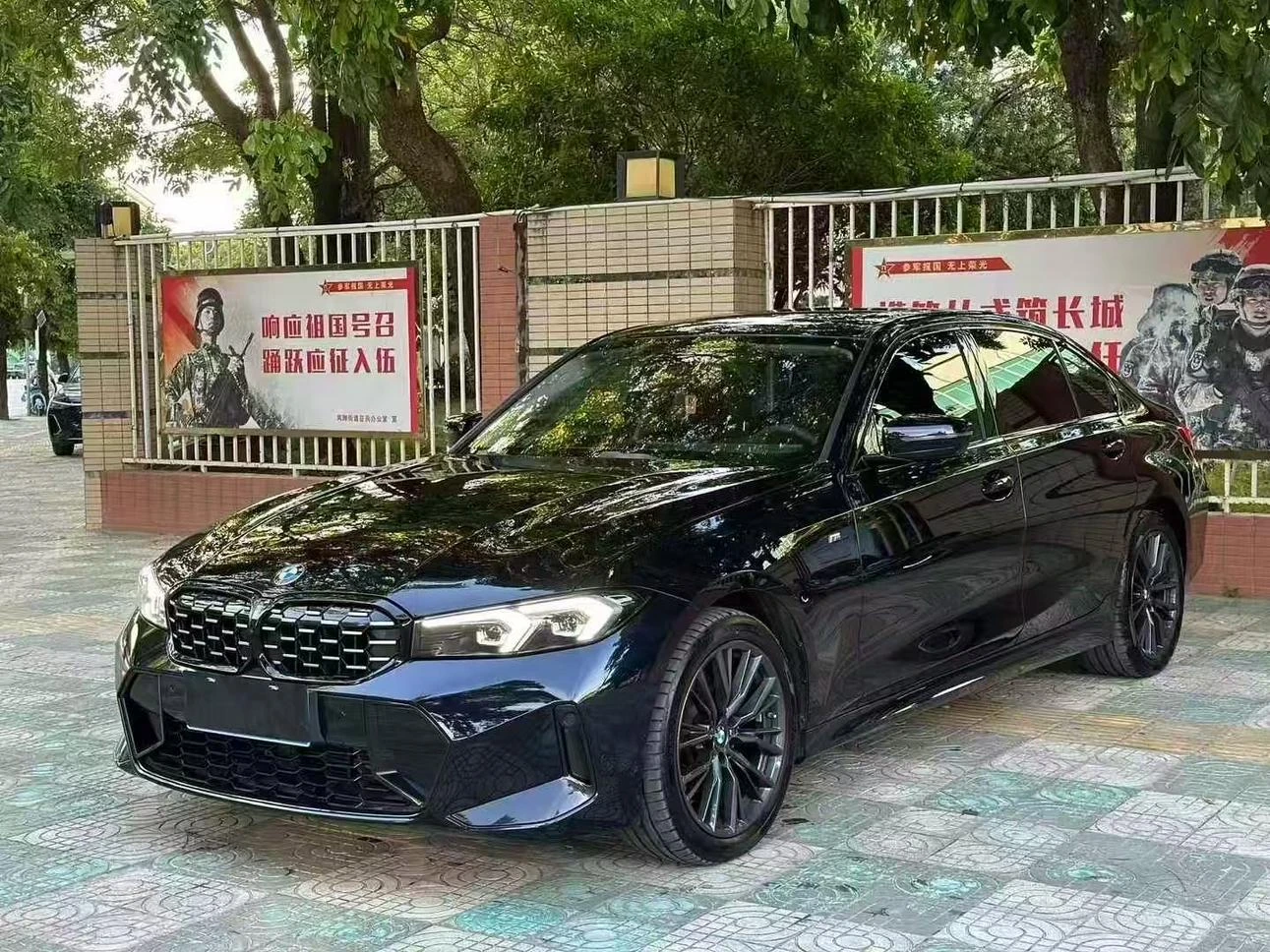 BMW 3 Series 325i M Sport Shadow Edition