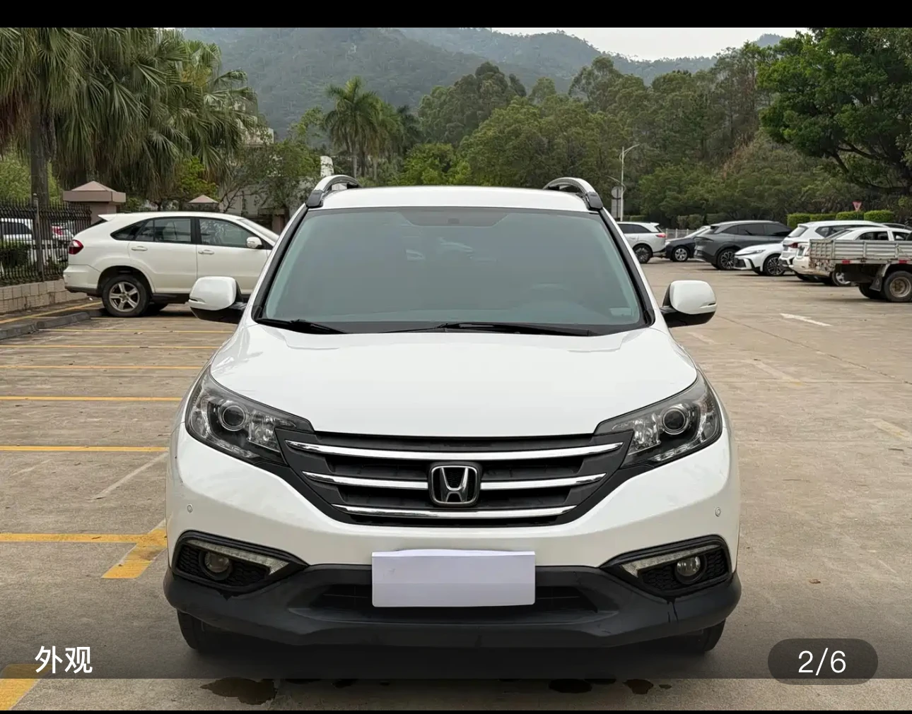Honda CR-V 2WD Classic Edition - exterior