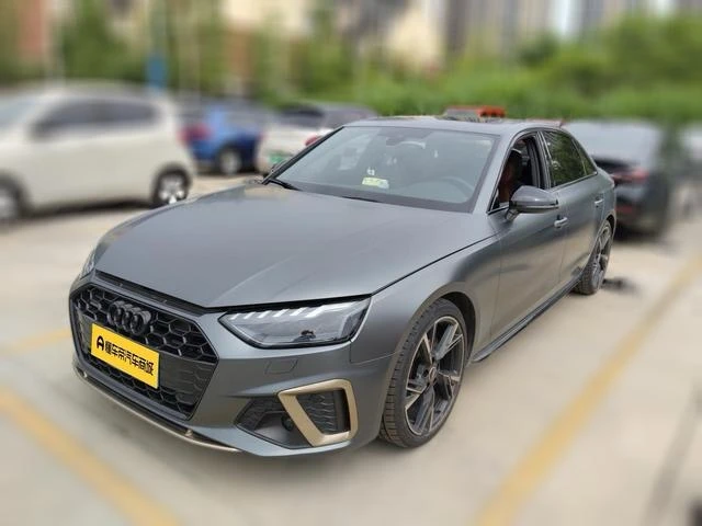 Audi Q4L 40TFSI RS Racing Package