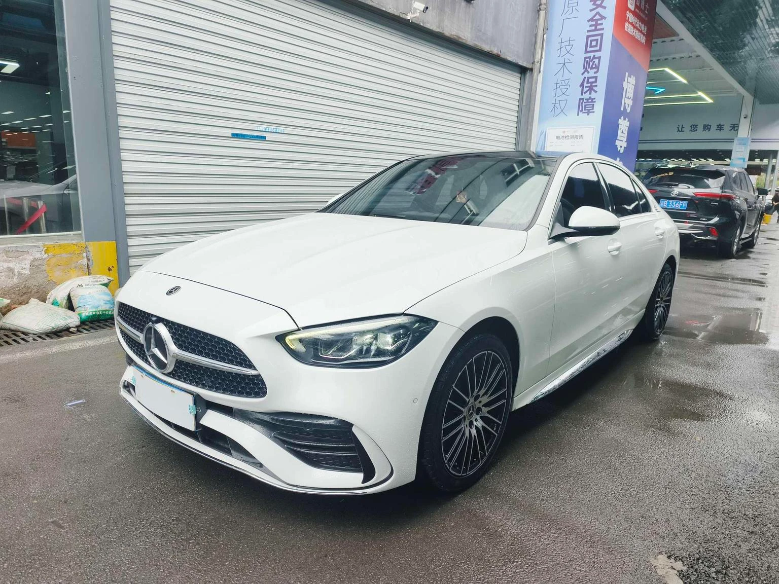 Mercedes-Benz C-Class  260 L Sport - exterior