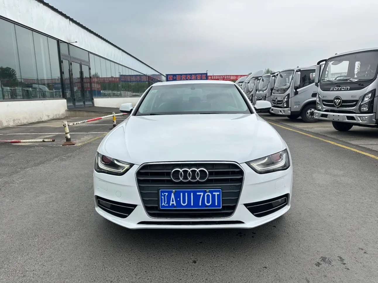 Audi A4L 35TFSI Automatic Standard - exterior