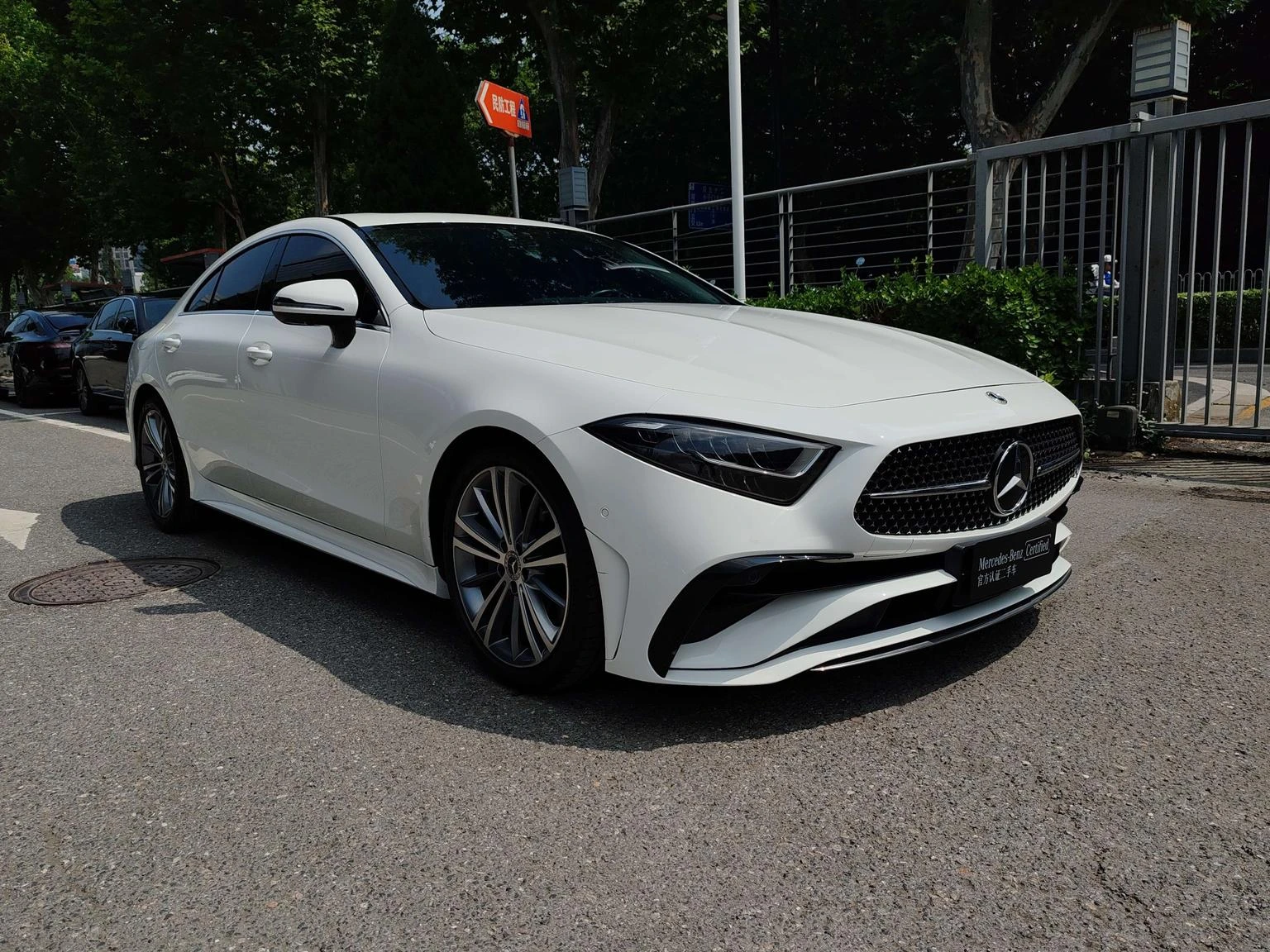 Mercedes-Benz CLS-Class CLS300 Dynamic Edition - exterior