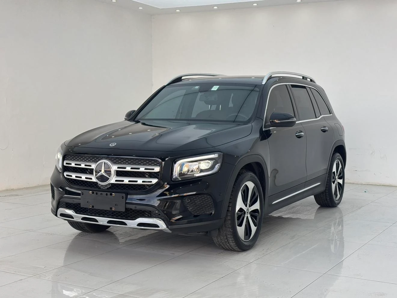 Mercedes-Benz GLB-Class GLB220 Stylish Edition - exterior