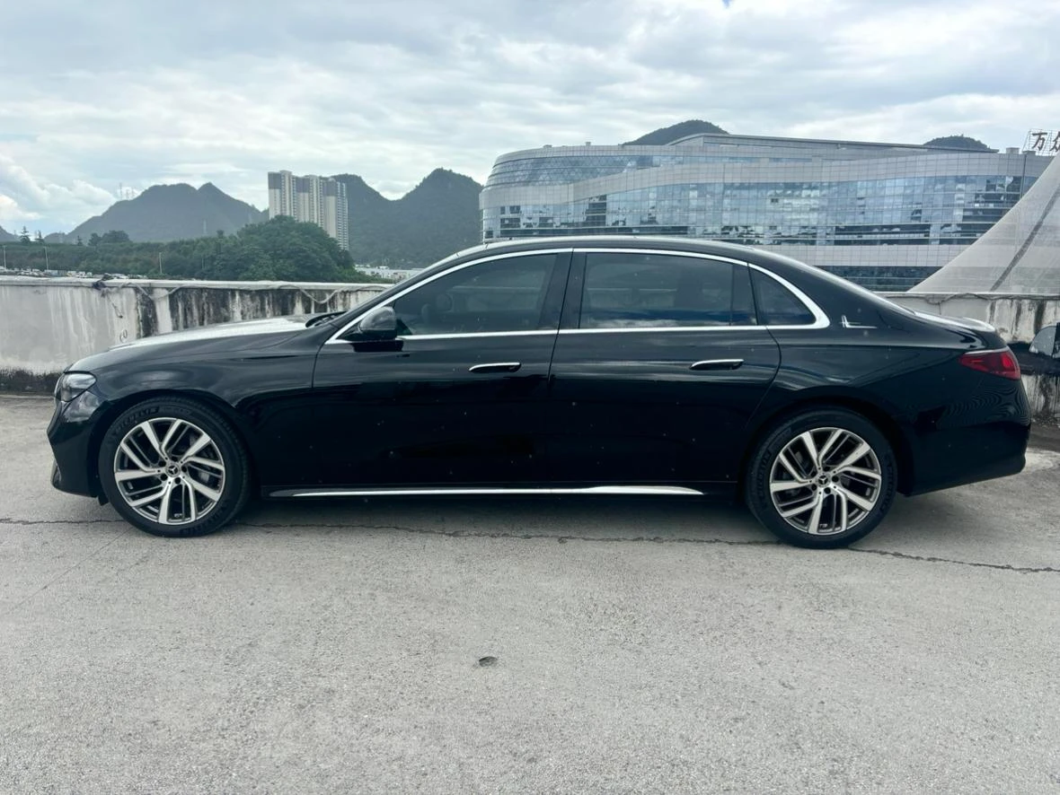 Mercedes-Benz E-Class E300 L Facelift  - exterior