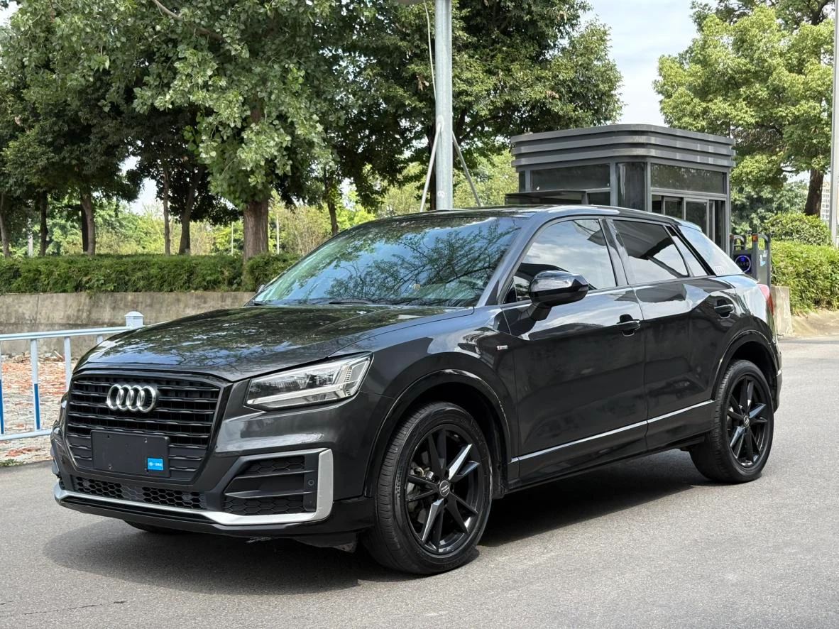 Audi Q2L 35 TFSI Dynamic Premium