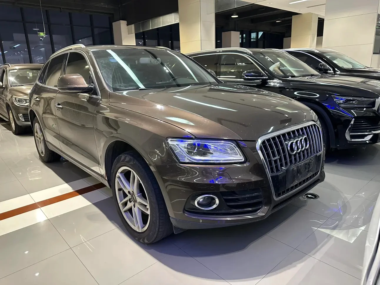 Audi Q5 40TFSI Technology - exterior