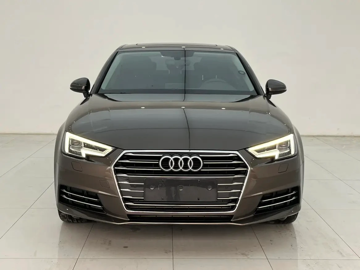 Audi A4L  40 TFSI  - exterior