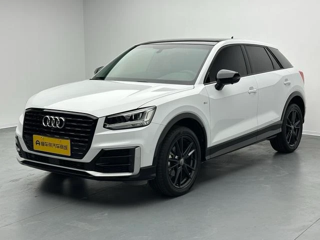 Audi Q2L 35 TFSI Progressive Dynamic