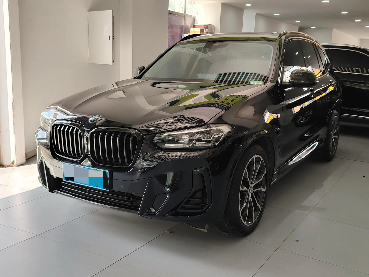BMW X3 xDrive30i Leading M Sport Night Package - exterior