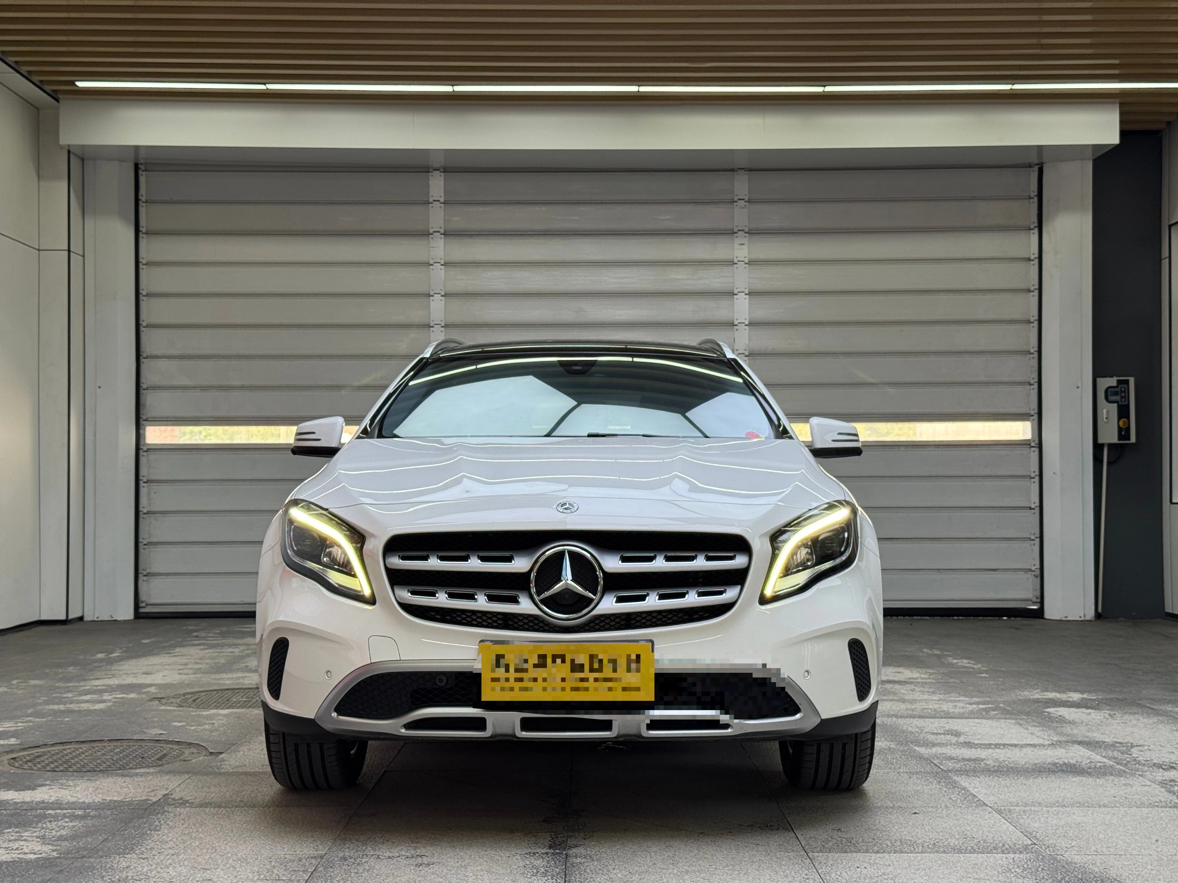Mercedes-Benz GLA200