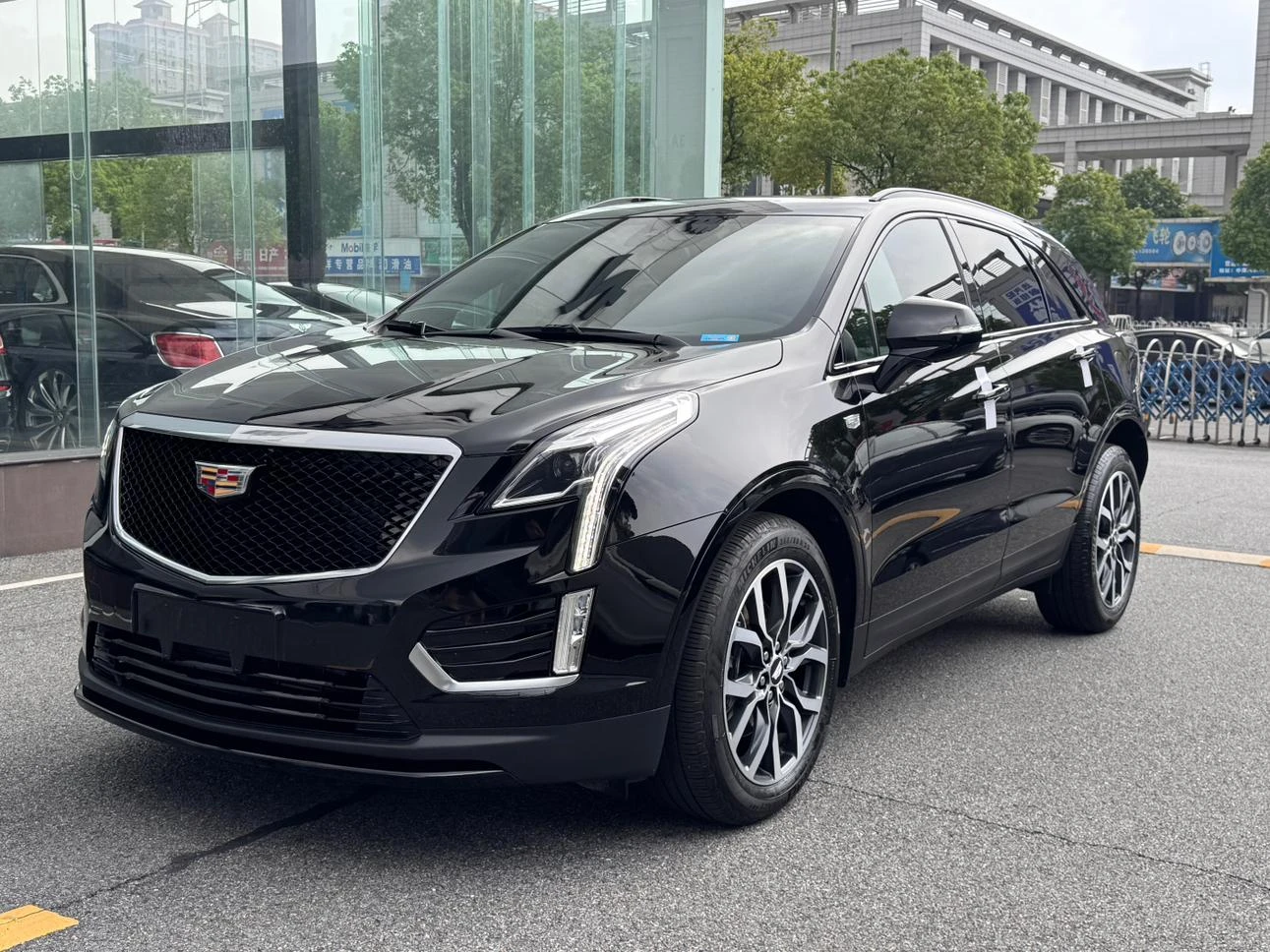 Cadillac XT5 2.0T AWD Luxury Hummingbird Edition