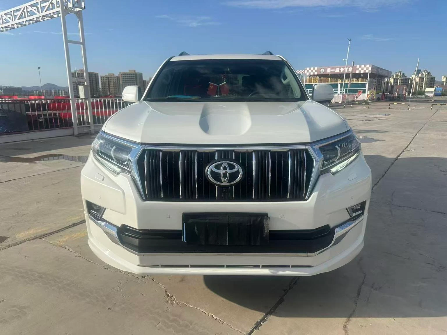 Toyota Prado - exterior