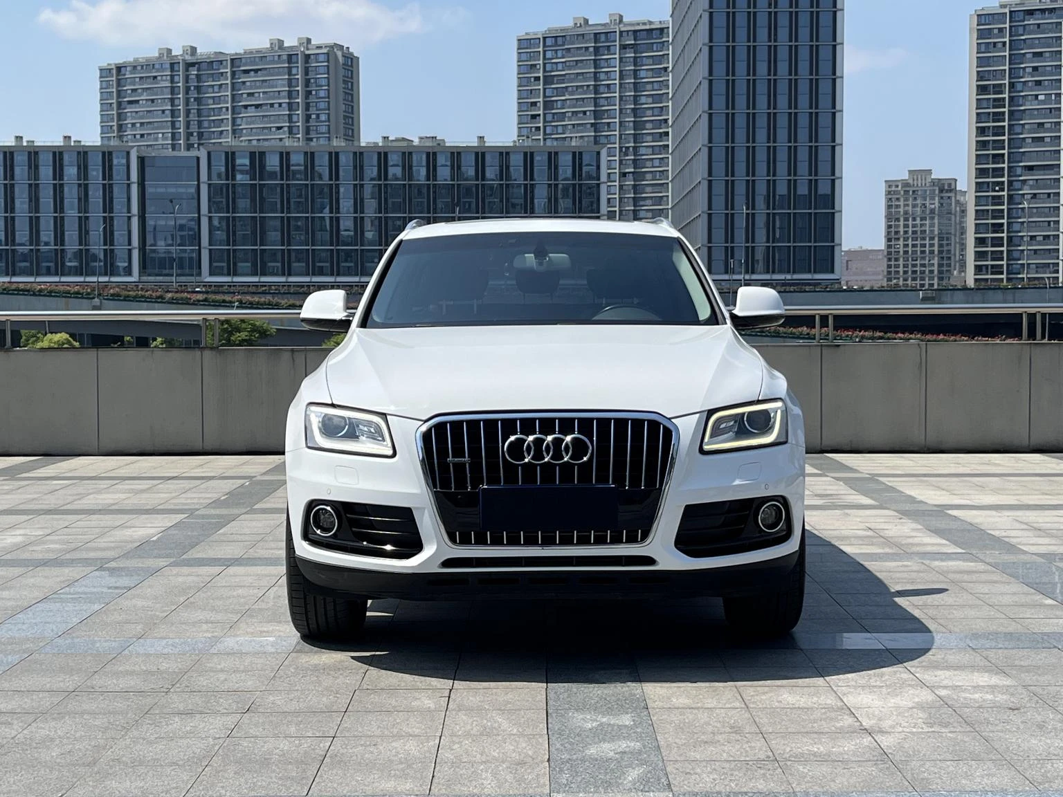 Audi Q5 40 TFSI Technology - exterior