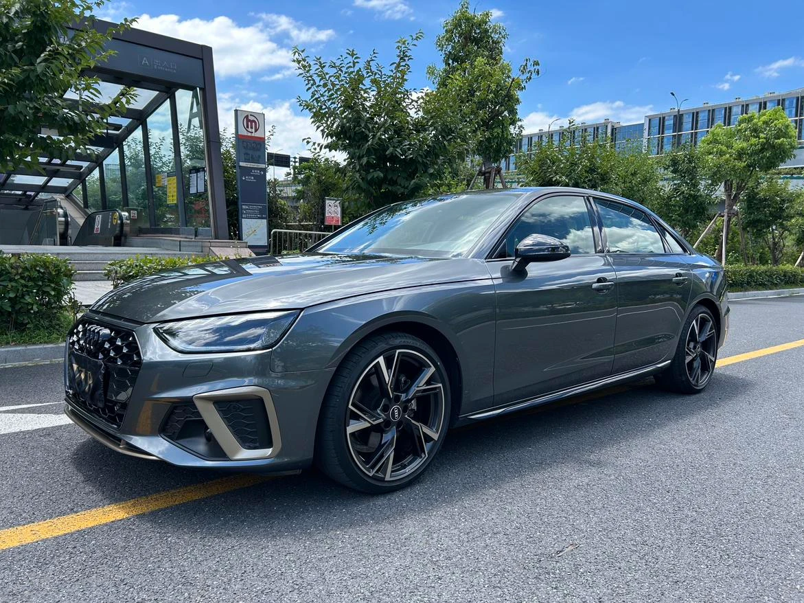 Audi A4L 40 TFSI quattro RS Package Racing Edition