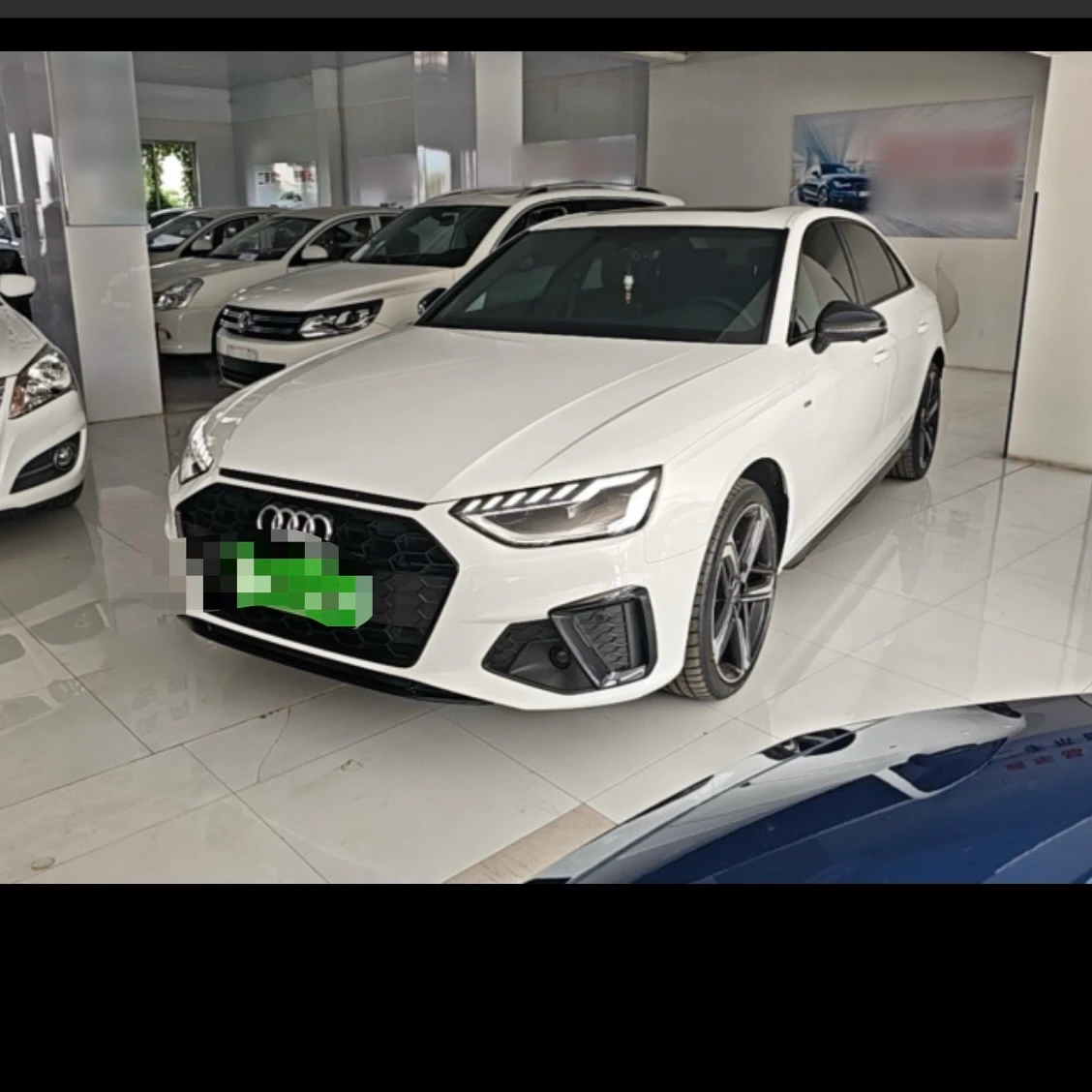 Audi A4L 40 TFSI Luxury Dynamic