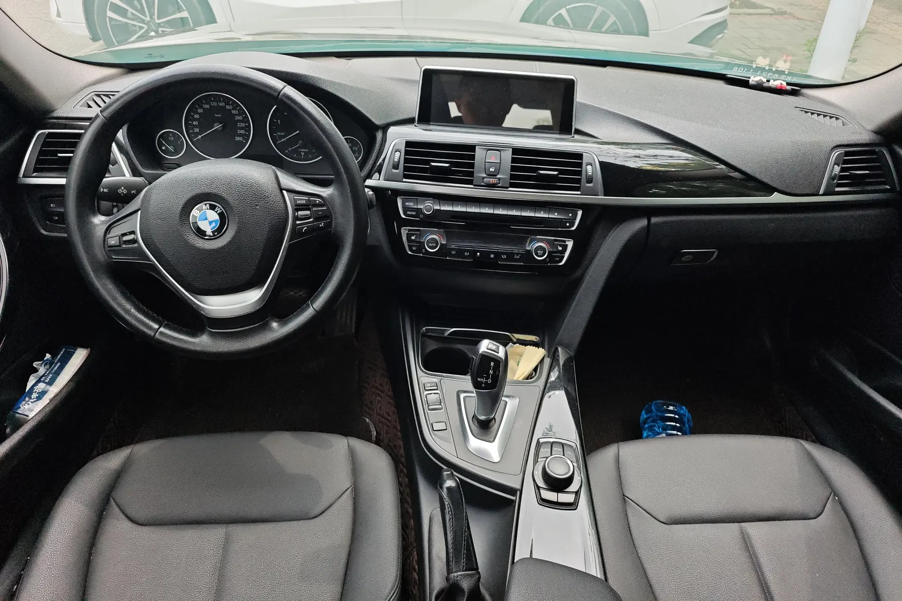 BMW 3 Series 320Li  - interior