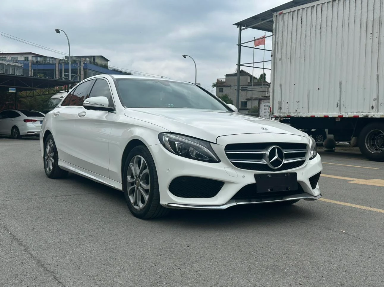 Mercedes-Benz C 180 L Sport - exterior