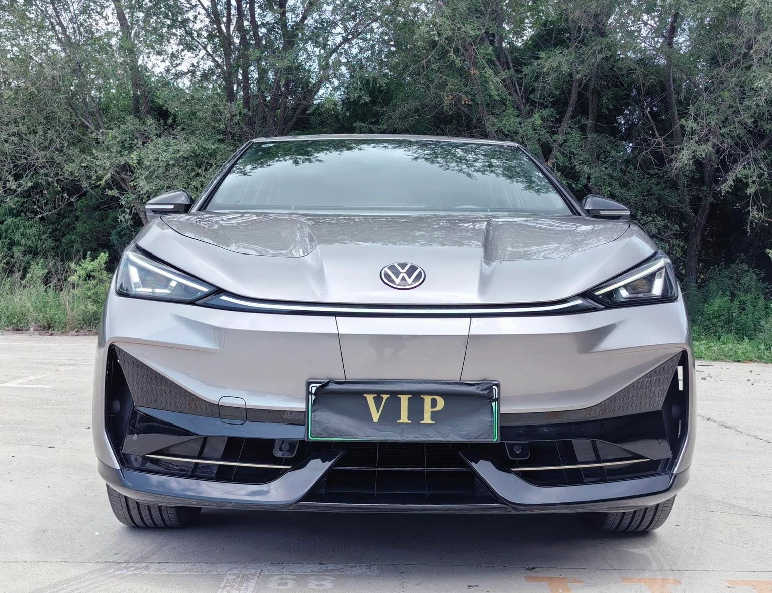 Volkswagen ID. UNYX 06 Pro Long Range - exterior