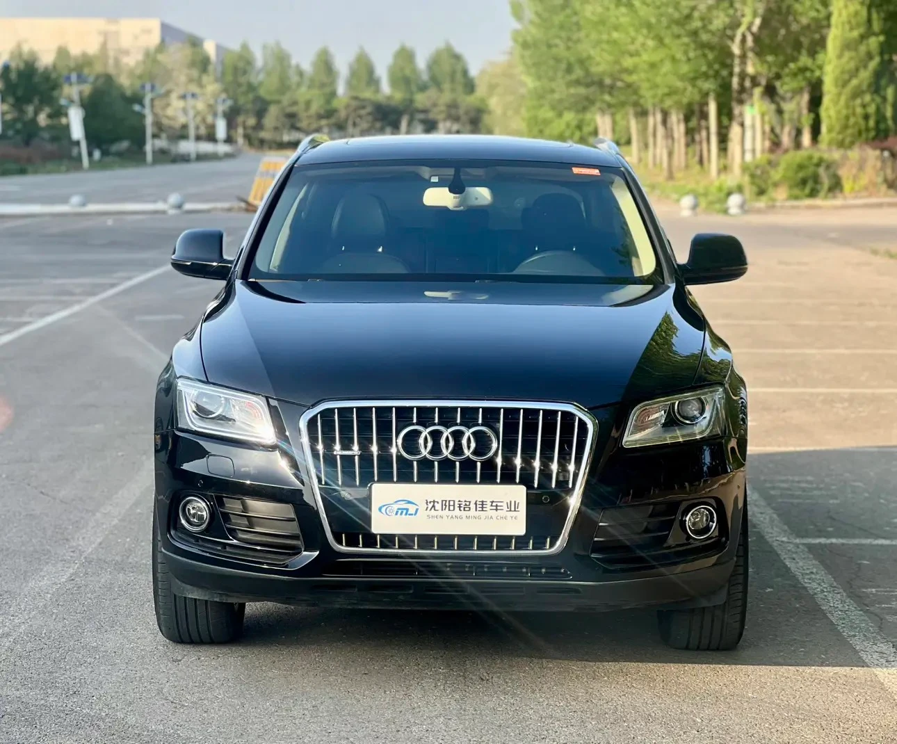 Audi Q5 40TFSI Comfort - exterior