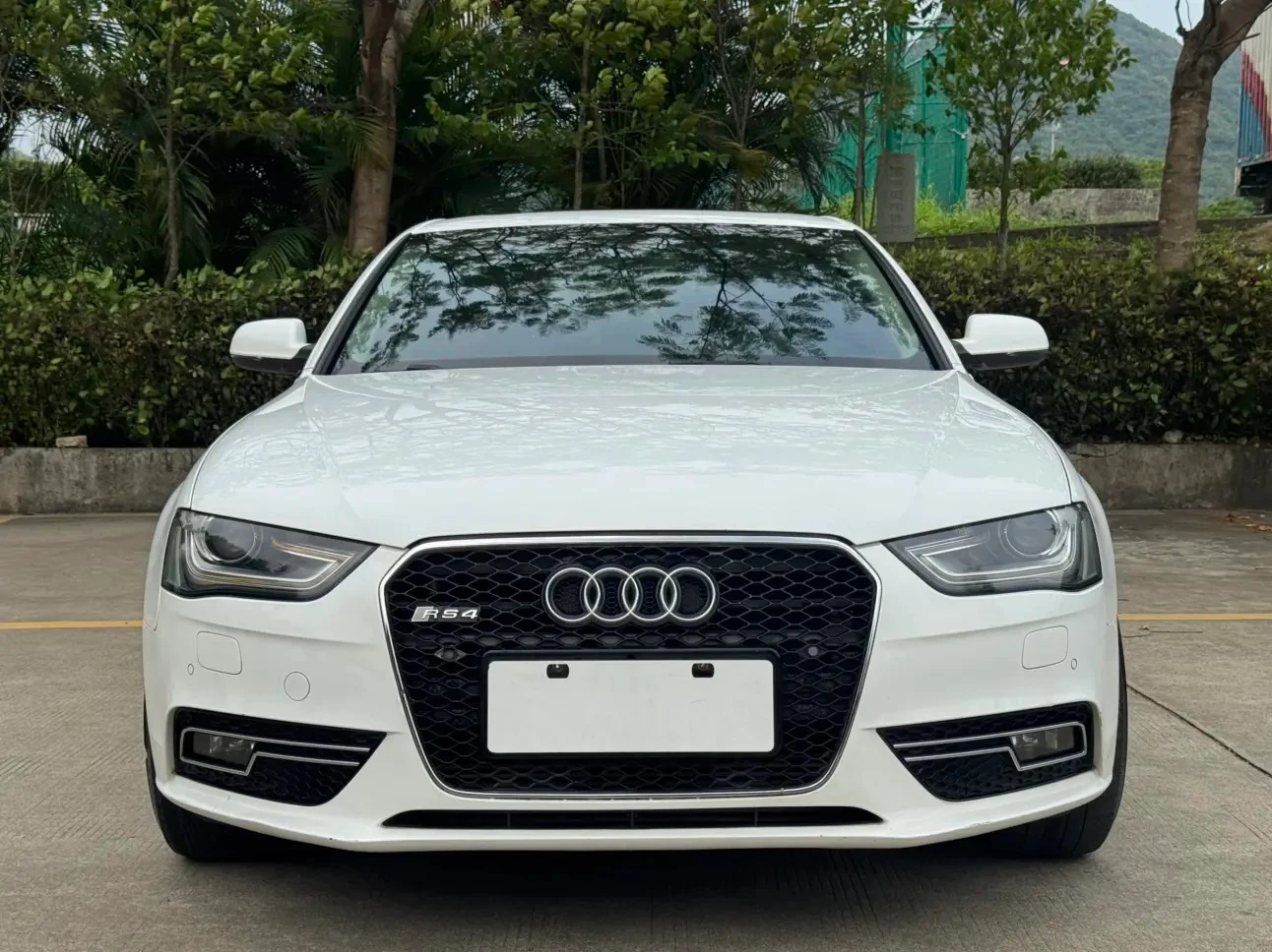 Audi A4L 45 TFSI Sport - exterior