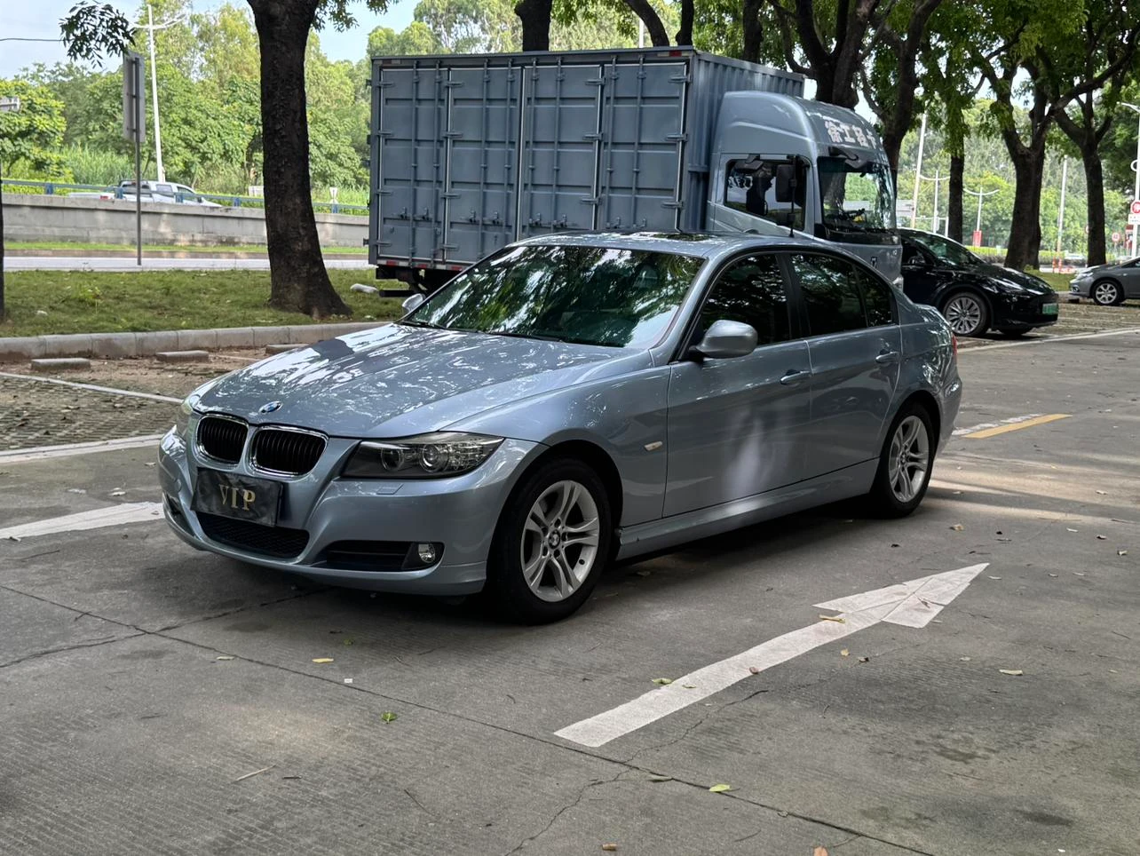 BMW 3 Series  320i 