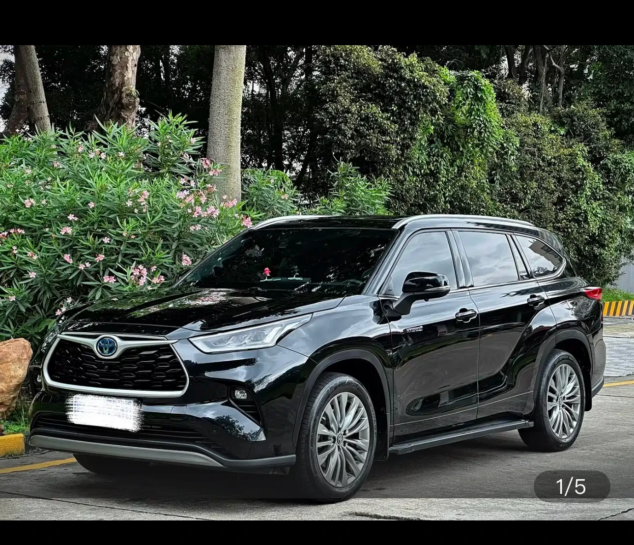 Toyota Highlander Hybrid 2WD Premium Edition