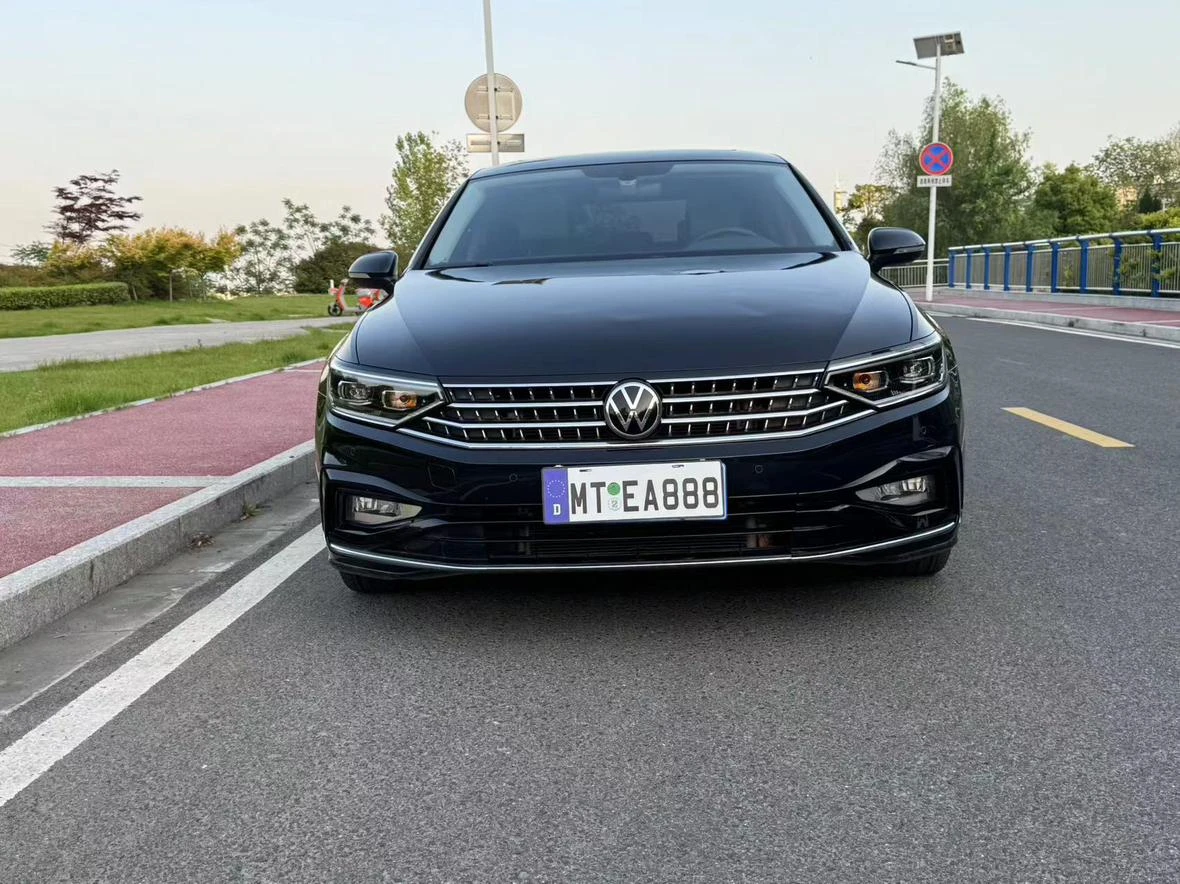 Volkswagen Magotan 2-Million Edition 330TSI DSG - exterior