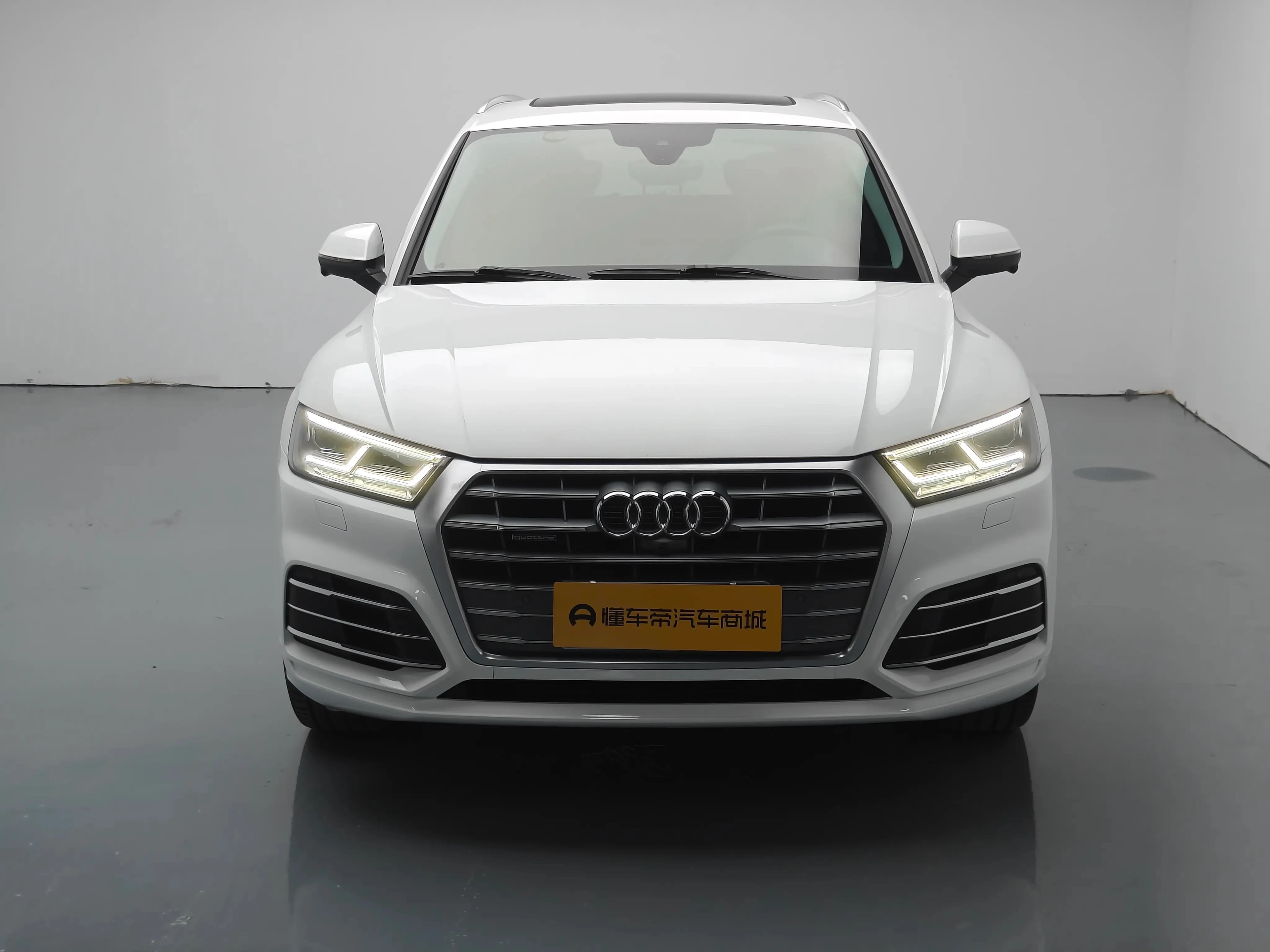 Audi Q5L 40 TFSI Premium Fashion - exterior