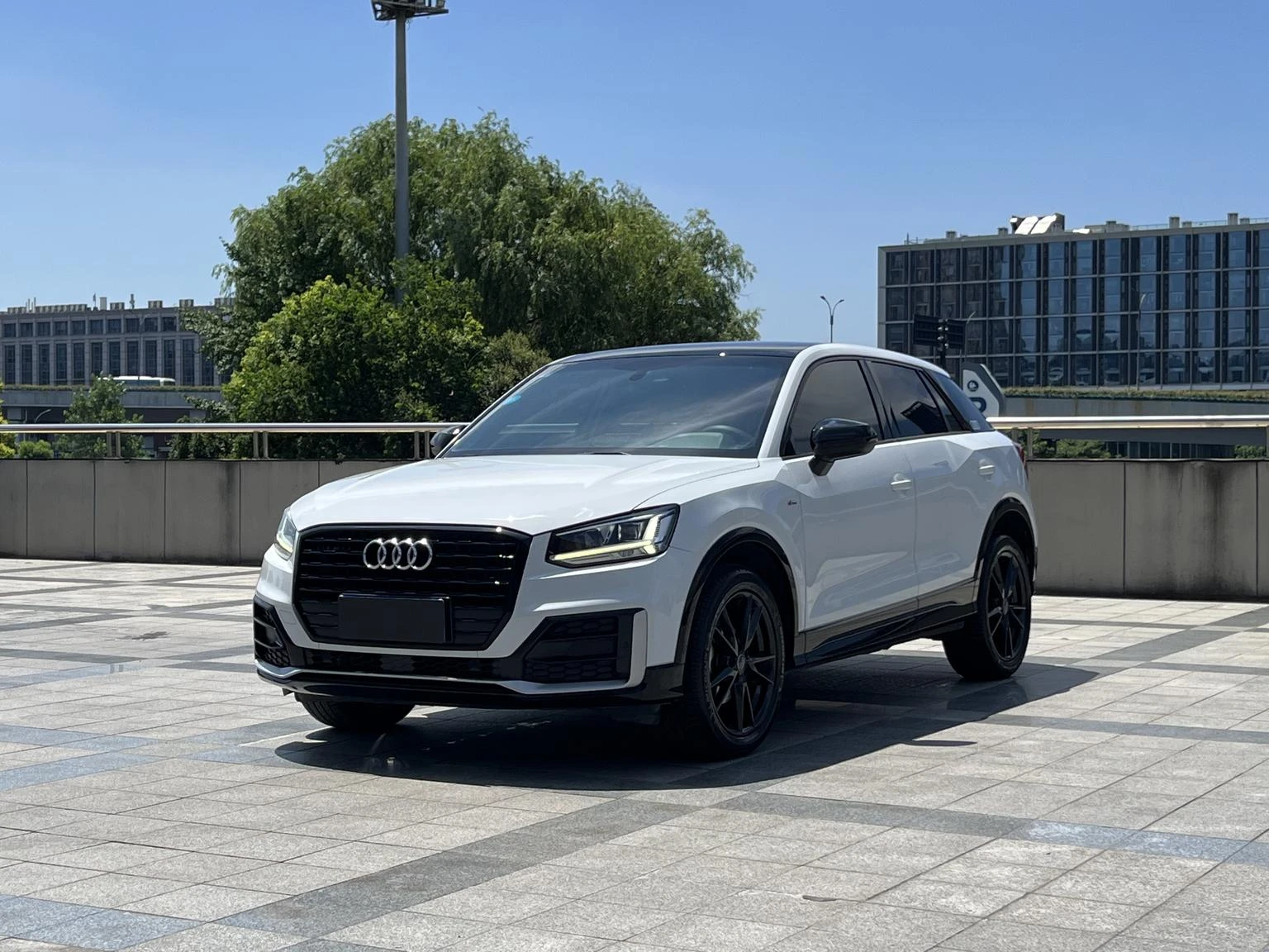 Audi Q2L 35TFSI Progressive Dynamic