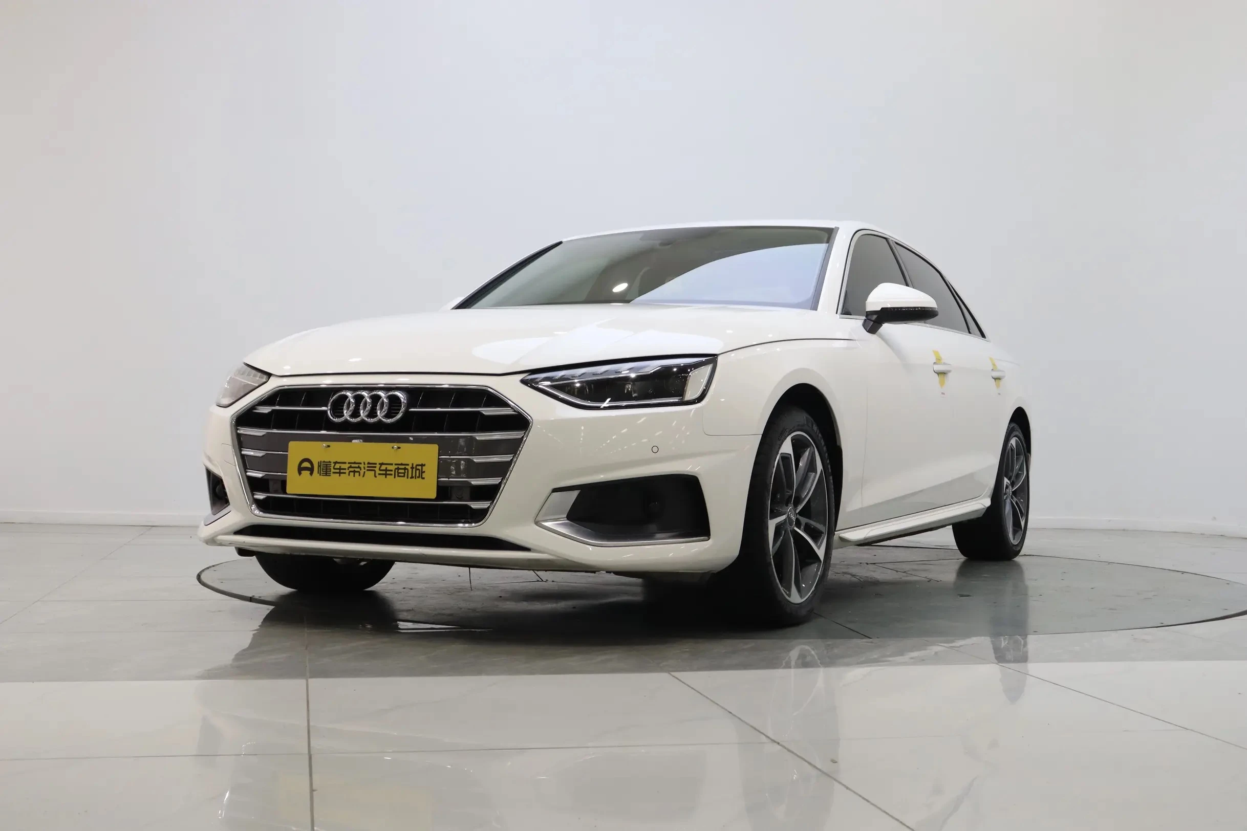 Audi A4L 40TFSI Fashion Elegant Trim