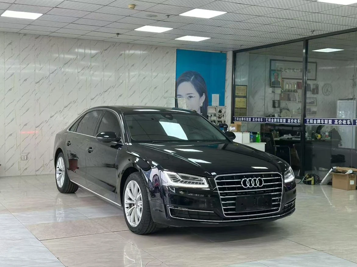 Audi A8L 45 TFSI quattro Comfort