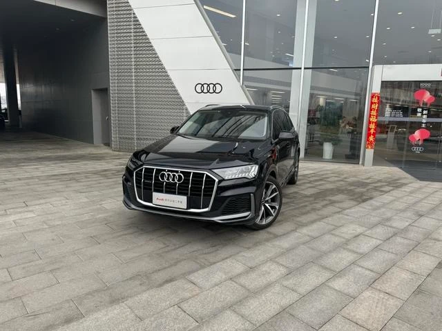 Audi Q7 55 TFSI Sport Trim