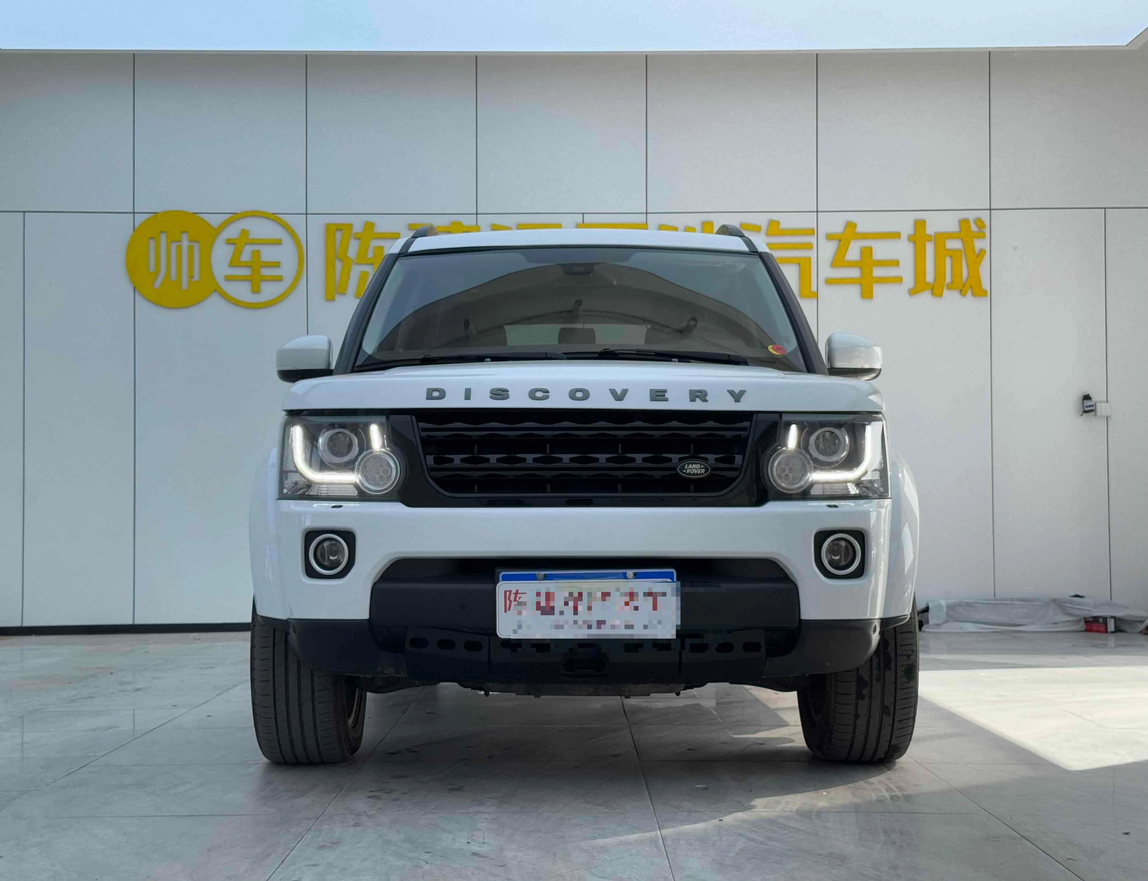 Land Rover Discovery 4  SC  V6  SE