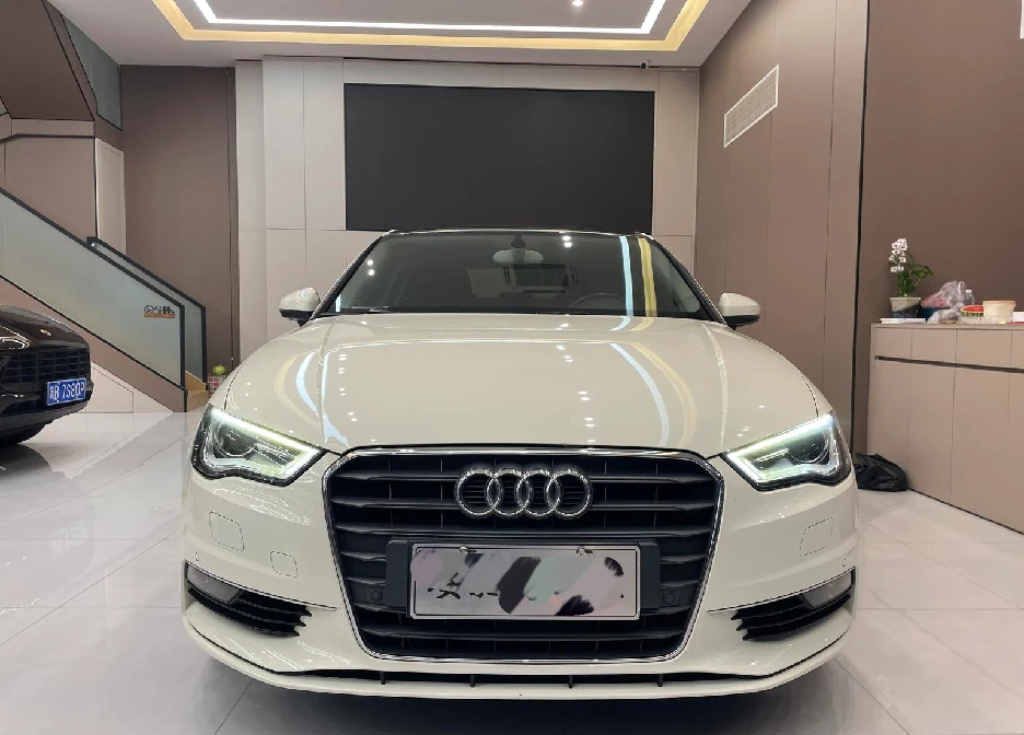 Audi A3 Limousine 35 TFSI Automatic Comfort - exterior