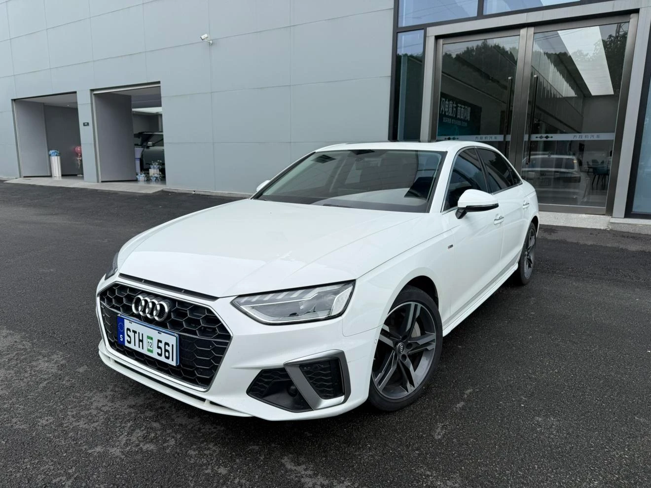 Audi A4L 40 TFSI Fashion Dynamic