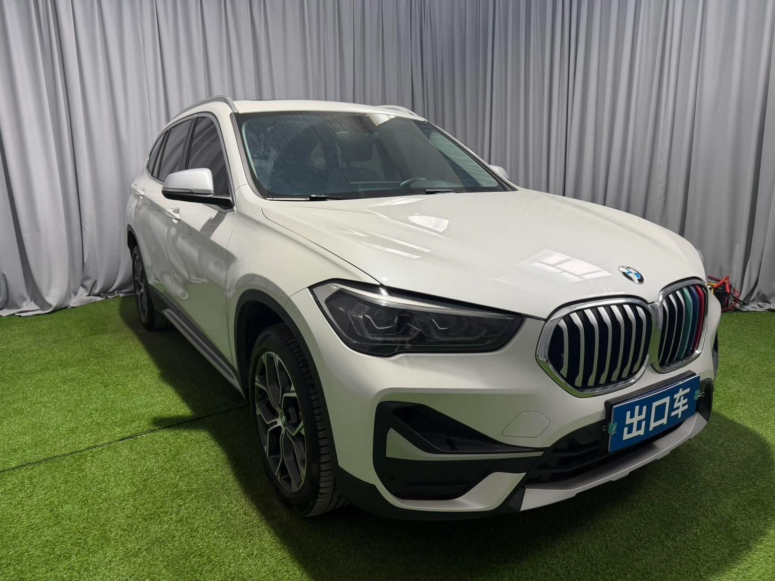 BMW X1 sDrive20Li Exclusive - exterior